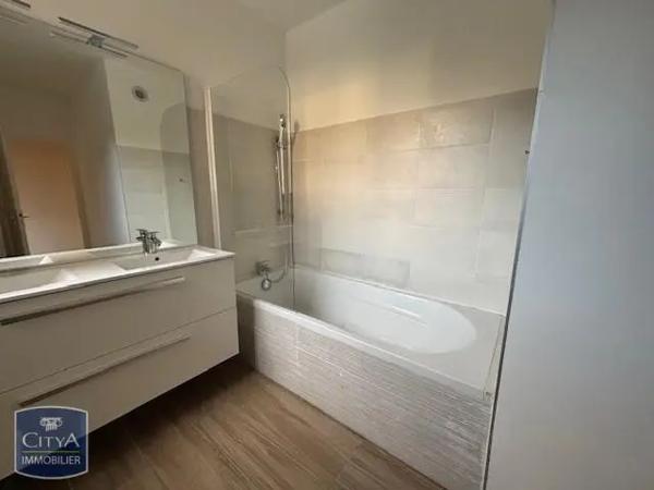 Appartement à louer 4 pièces 102.06m²