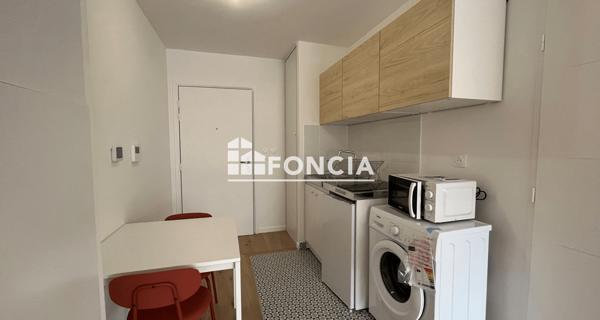 Location Studio 28.17 m² - Chaville 92370