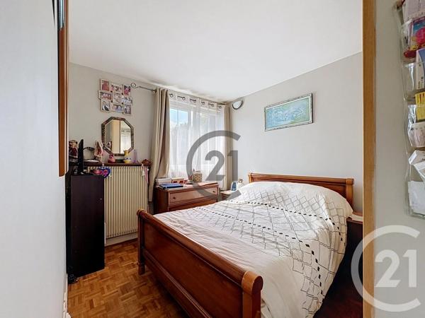 Maison à vendre  5 pièces - 108,38 m 2   PONTAULT COMBAULT  - 77