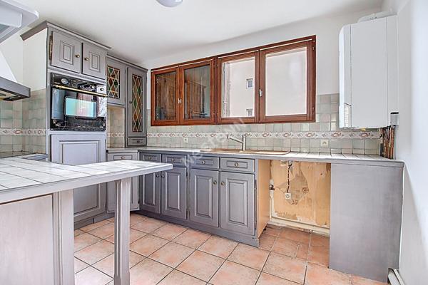 Maison T4 de 69 m² habitables , Jardin, loggia et grand garage