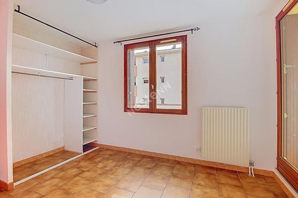 Maison T4 de 69 m² habitables , Jardin, loggia et grand garage