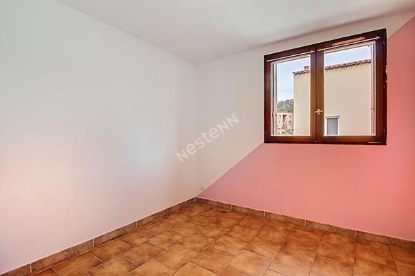 Maison T4 de 69 m² habitables , Jardin, loggia et grand garage