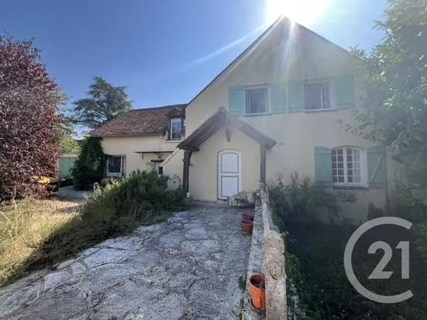 Maison à vendre  8 pièces - 200 m 2   LE MALESHERBOIS  - 45