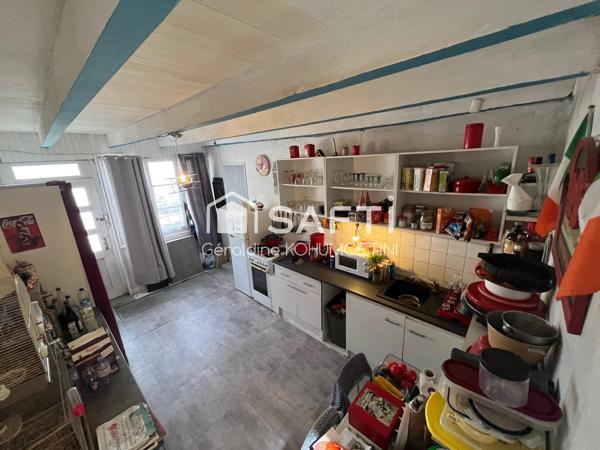 EMPLACEMENT TRÈS CENTRAL – BEAU POTENTIEL