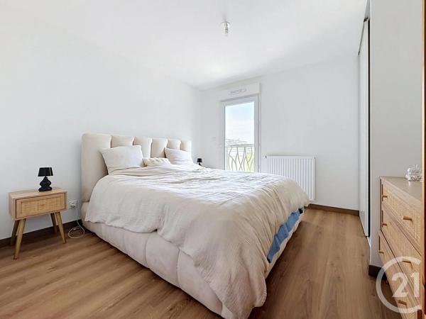 Appartement F4 à vendre  5 pièces - 96,95 m 2   CHARTRES  - 28