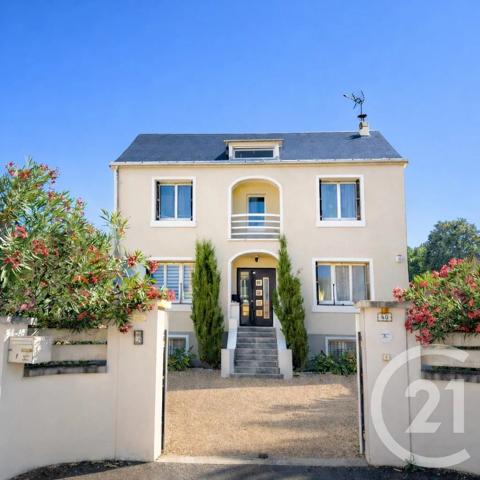 Maison à vendre  8 pièces - 174,21 m 2   NOGENT LE ROI  - 28