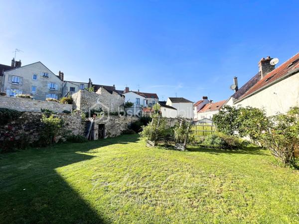 Maison de village de 218 m²