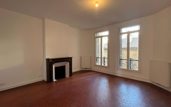 Appartement à louer    8 pièces • 188,15 m2 Toulon