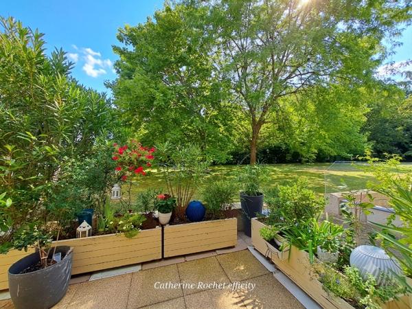 Appartement
         2 pièces
        - 47 m² Exclusivité 179 000 € *