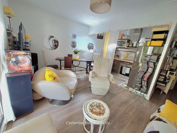 Appartement
         2 pièces
        - 47 m² Exclusivité 179 000 € *