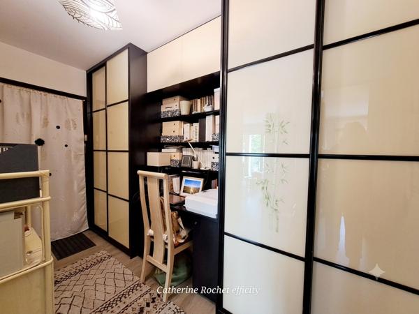 Appartement
         2 pièces
        - 47 m² Exclusivité 179 000 € *