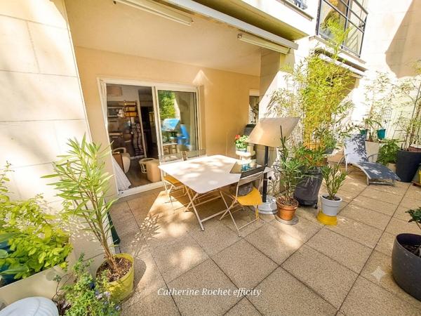 Appartement
         2 pièces
        - 47 m² Exclusivité 179 000 € *