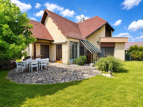 Maison 4 chambre(s) à vendre - Lapalisse, Allier - 03