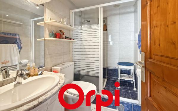 Appartement à vendre    2 pièces • 45,04 m2 Bandol