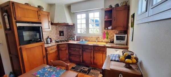 Cadre de vie idéal pour cette néo bretonne située entre mer et campagne.