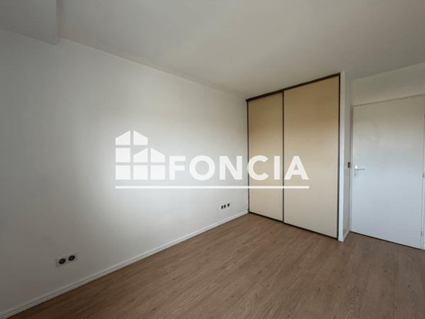 Location Appartement 3 pièces 60.7 m² - 2 & 4 RUE JEAN LAILLET Chartres 28000