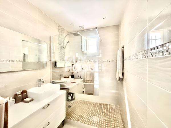 MAISON À VENDRE DE 5 PIÈCES DE 160,00 M²