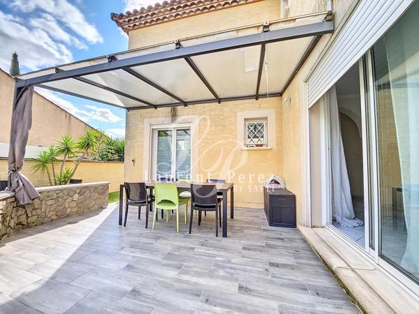 Élégante villa familiale, prestations de qualité dans quartier prisé.