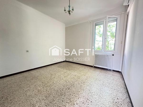 A SAISIR SUR CARPENTRAS MAISON  TRADITIONNELLE DE 162 M²  AVEC TERRAIN DE 453 M²