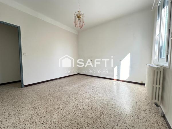 A SAISIR SUR CARPENTRAS MAISON  TRADITIONNELLE DE 162 M²  AVEC TERRAIN DE 453 M²