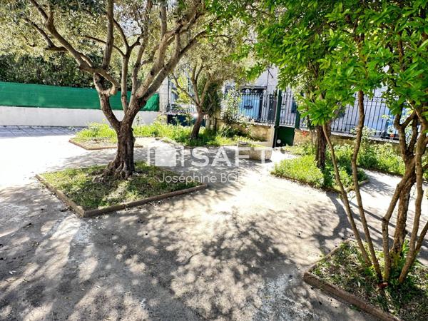 A SAISIR SUR CARPENTRAS MAISON  TRADITIONNELLE DE 162 M²  AVEC TERRAIN DE 453 M²