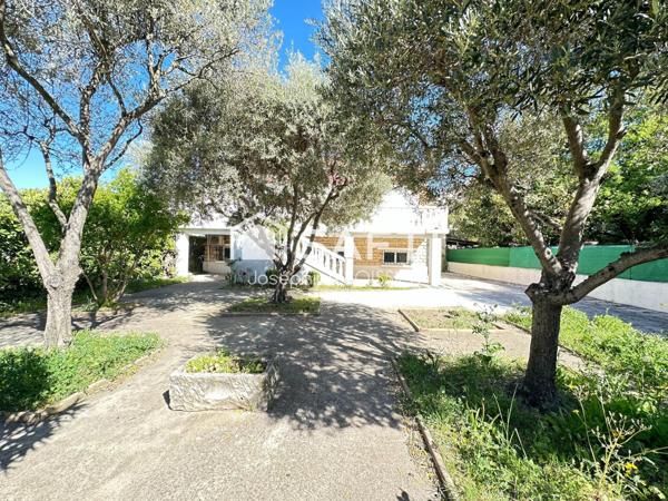 A SAISIR SUR CARPENTRAS MAISON  TRADITIONNELLE DE 162 M²  AVEC TERRAIN DE 453 M²