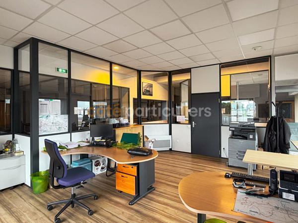 Vente
                Local d'activité1046 m² - SAINT LO (50000)