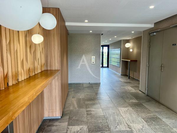 Montévrain - 2 pièces avec balcon et parking et vue dégagée sur parc