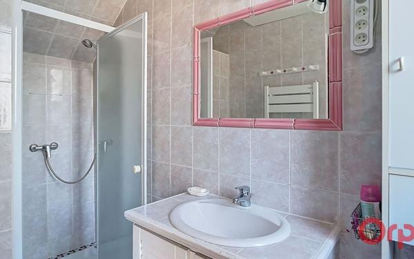 Appartement à vendre    3 pièces • 60,84 m2 Le Pontet