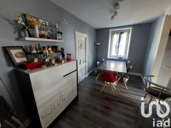 Appartement 5 pièces de 105 m² à Montceau-les-Mines (71300)