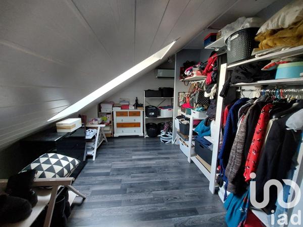 Appartement 5 pièces de 105 m² à Montceau-les-Mines (71300)