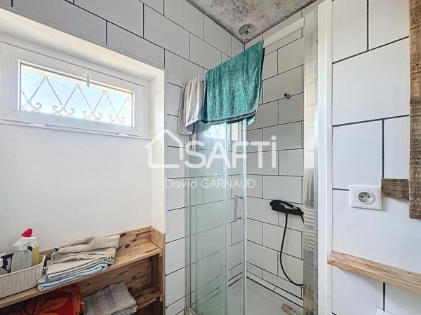 Ensemble immobilier composé de 2 maisons et nombreuses dépendances