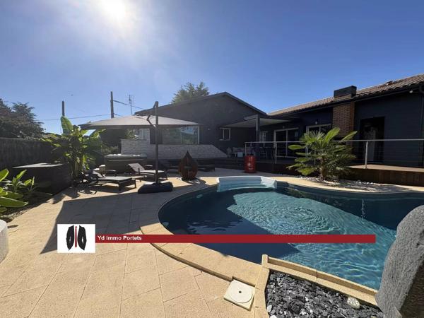 PODENSAC – Maison entièrement rénovée – Piscine et Jacuzzi