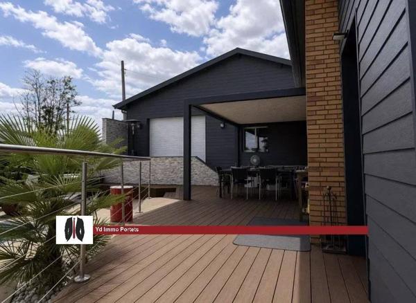 PODENSAC – Maison entièrement rénovée – Piscine et Jacuzzi