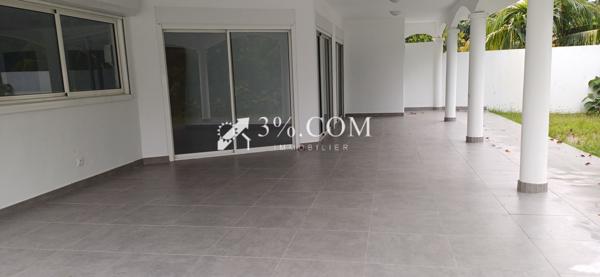 Villa individuelle de type F4 à Louer à Matoury  Matoury (97351)