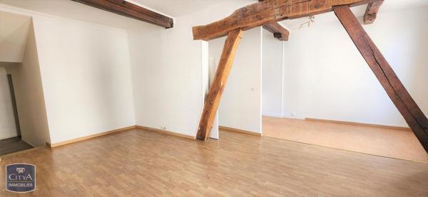 Appartement à louer 2 pièces 74.04m²
