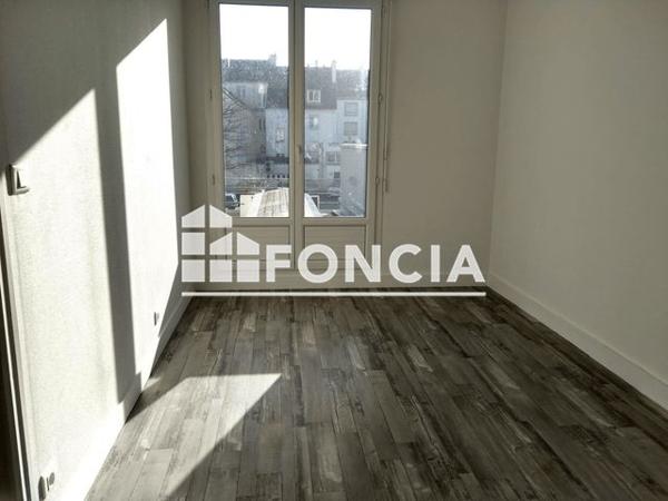 Location Appartement 2 pièces 45.93 m² - 5 RUE DES FONTAINES Lorient 56100