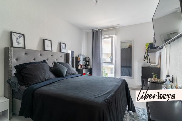 Appartement lumineux 4 Pièces avec terrasse et double stationnement 