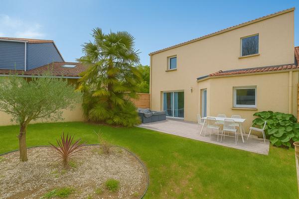 Maison 7 pièces 117m2 BOUGUENAIS