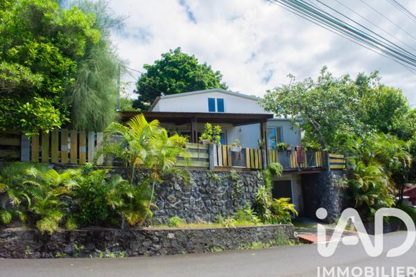 Maison à vendre 6 pièces 153 m² L'Étang-Salé