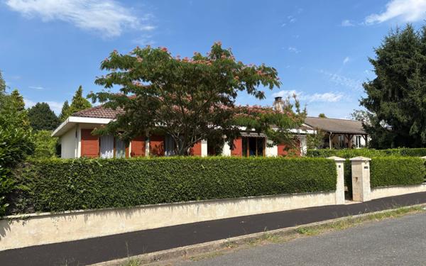 Maison à vendre    4 pièces •  Cussac