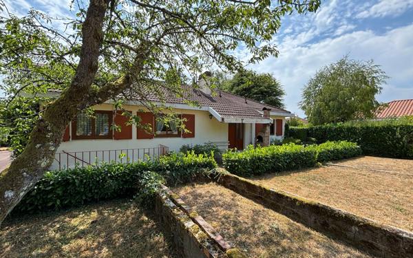 Maison à vendre    4 pièces •  Cussac