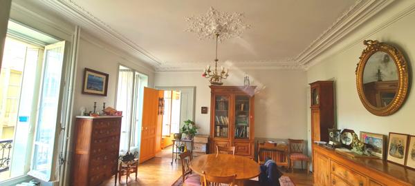 Paris (75017) Bel appartement lumineux