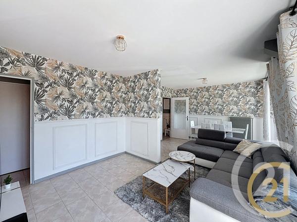 Appartement F5 à vendre  5 pièces - 90 m 2   MONTBELIARD  - 25
