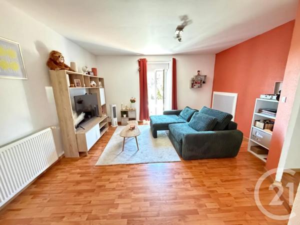 Appartement F5 à vendre  5 pièces - 90 m 2   MONTBELIARD  - 25