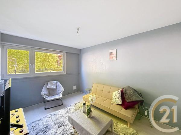 Appartement F5 à vendre  5 pièces - 90 m 2   MONTBELIARD  - 25
