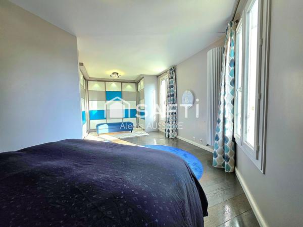 MAISON 214M2 +402 M2 TERRAIN