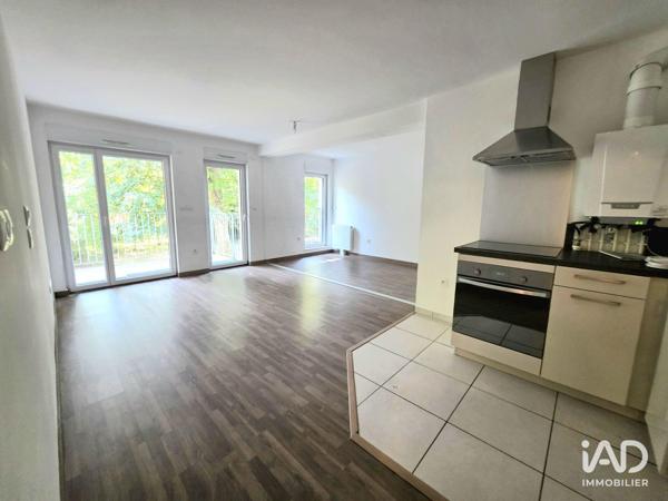 Location appartement 3 pièces 60 m² Paris 10