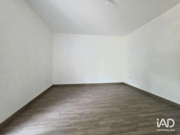 Location appartement 3 pièces 60 m² Paris 10
