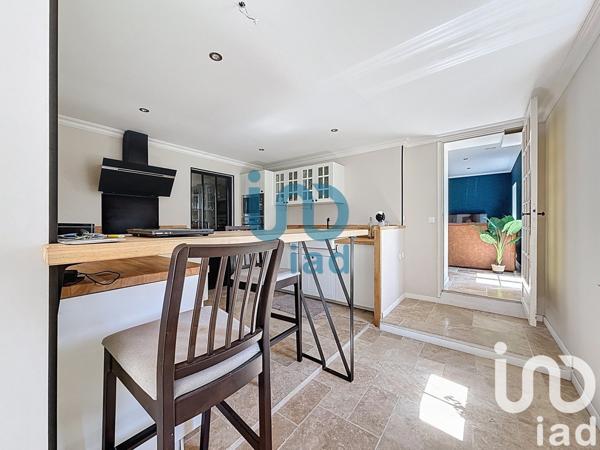 Maison 8 pièces de 182 m² à Salindres (30340)